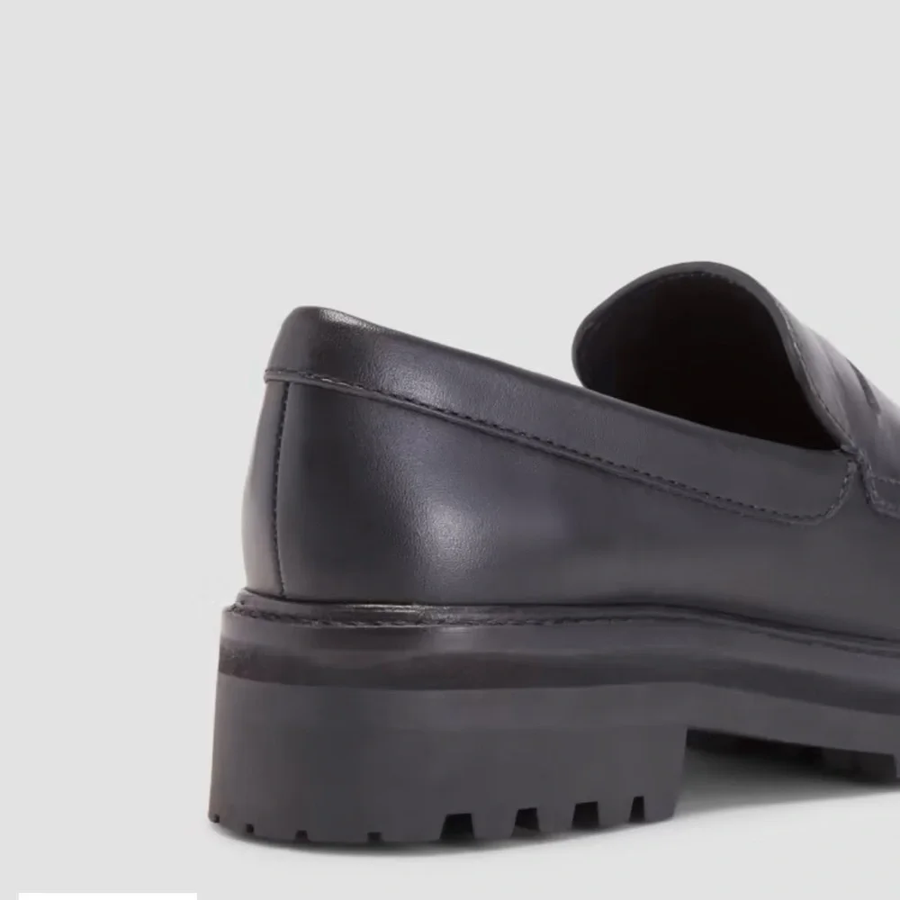 NEW Everlane Black Leather Chunky Lug Sole Loafer in Size 7.5